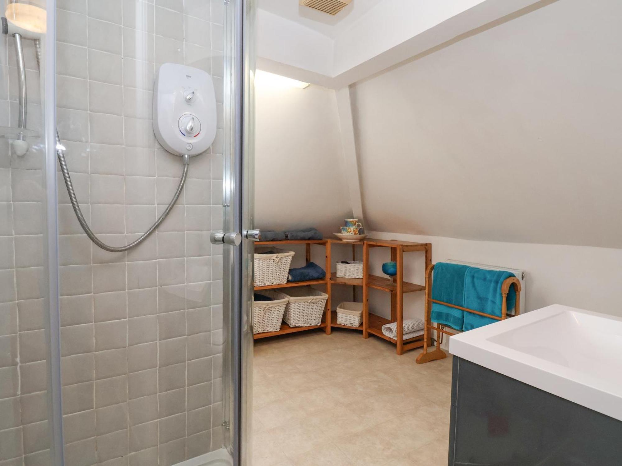 Dragon'S Den Apartment Честър Екстериор снимка